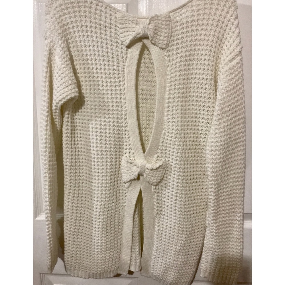 Bow back sweater